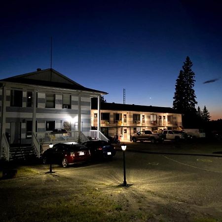 Bay Lake Inn - Frontiersman Motel Latchford Εξωτερικό φωτογραφία