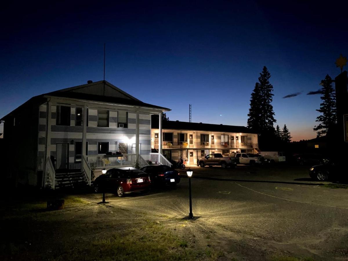Bay Lake Inn - Frontiersman Motel Latchford Εξωτερικό φωτογραφία